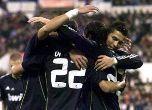 Real Madrid hunde al Zaragoza del Vasco