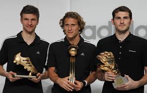 Müller, Forlán e Iker recogen premios