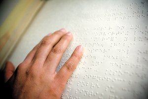 La edición braille en México se cuenta con los dedos